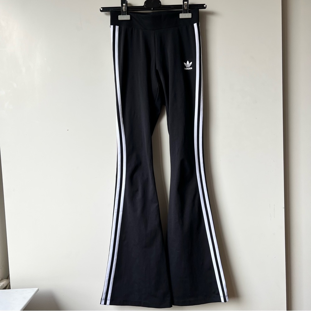 Adidas Adicolor Classic Flared Leggings size 4 or XS